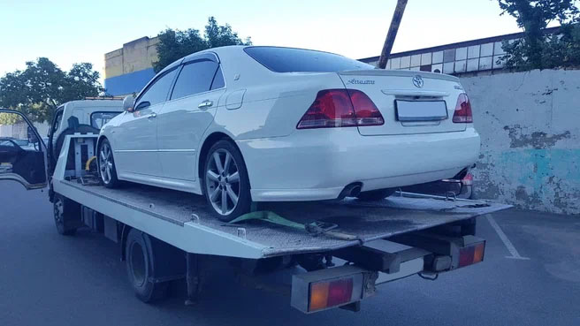 Эвакуатор для легкового автомобиля